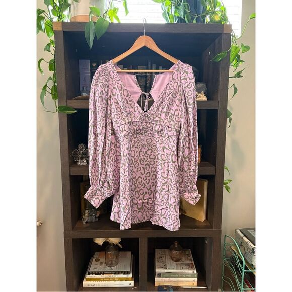 NWT For Love & Lemons June Purple Animal Print Mini Dress Size XS - Picture 3 of 7